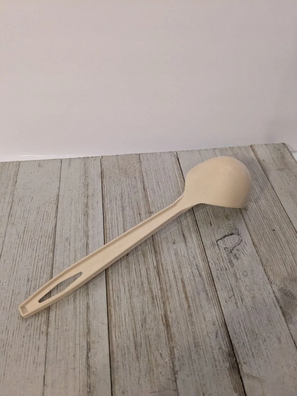Vintage Tailor Made #1 Almond Nylon Plastic Ladle Dipper Spoon 10 1/2